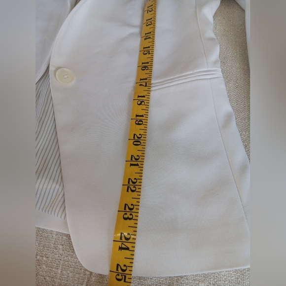 Express White Tailored Blazer with Notched Lapel - Picture 6 of 8